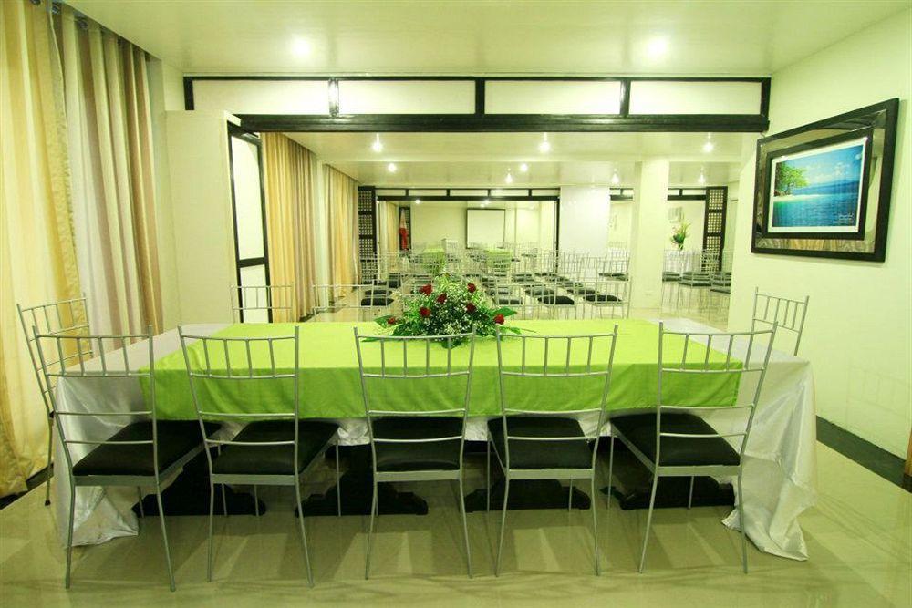 โรงแรมเออร์เบิน แมเนอร์ แอนเนกซ์ โรฮัสซิตี้ ภายนอก รูปภาพ